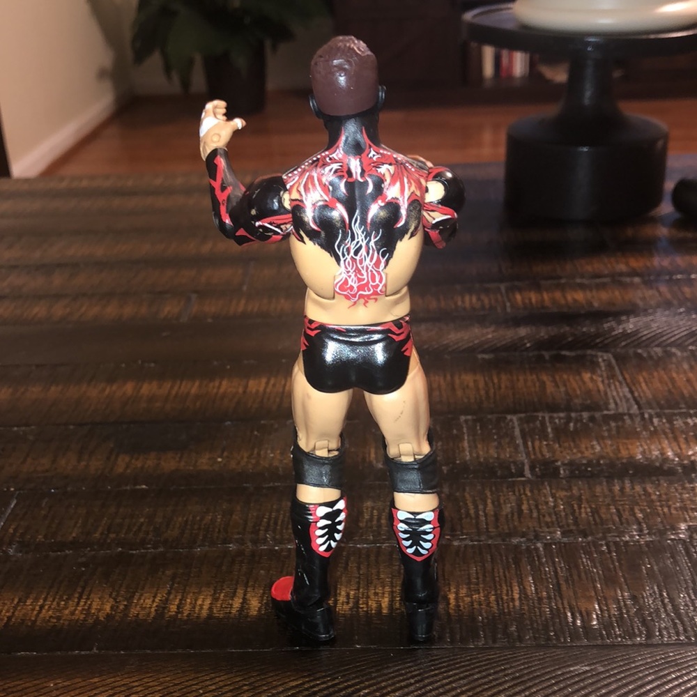 Mattel WWE Elite Fin Balor Wrestling Figure - Picture 2 of 3
